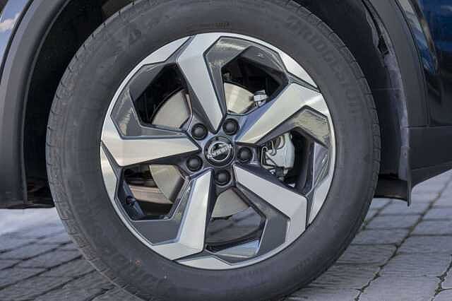 Nissan QASHQAI 1.3DIG-T 140CV N-CONNECTA 2WD MT MHEV E6D-F QASHQAI 1.3DIG-T 140CV N-CONNECTA 2WD MT MHEV E6D-F