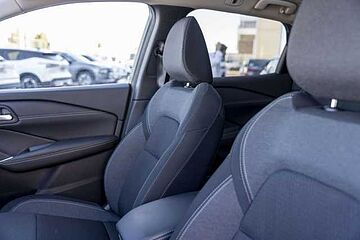 Nissan Qashqai QASHQAI DIG-T E6D 116 KW (158 CV) MHEV 12V XTRONIC 4X2 Magnetic Blue Midnight Black Metalizado